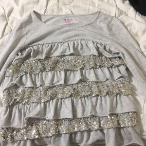 Grey long sleeve shirt